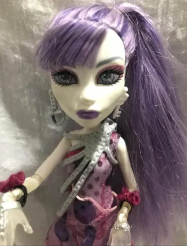 Boneca Monster high Spectra