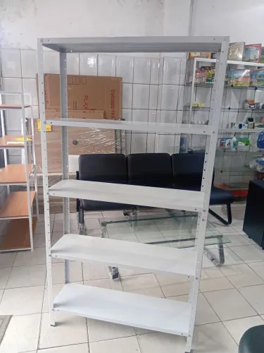 Estante na cor cinza 5 prateleiras