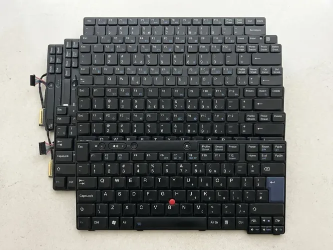Vende-se teclado usados para notebooks R$ 30 por unidade