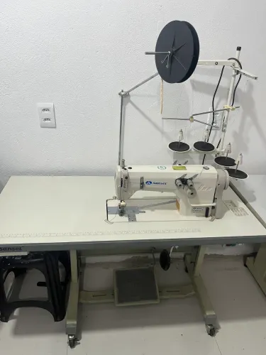 Máquina Sansei com Mesa e Motor convencional. 