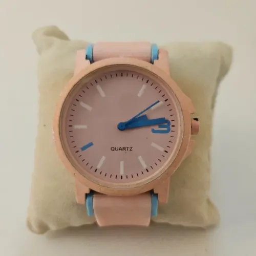 Relógio Quartz Pulseira Silicone Rosa Ponteiros Azuis