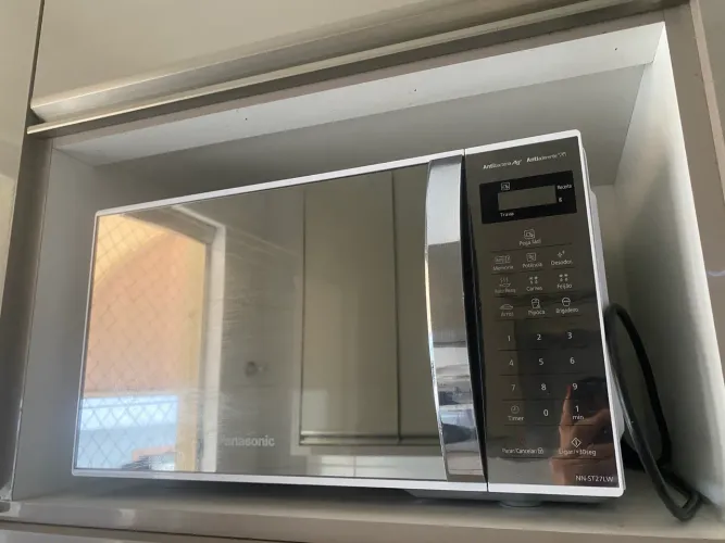 MICROONDAS PANASONIC 21L
