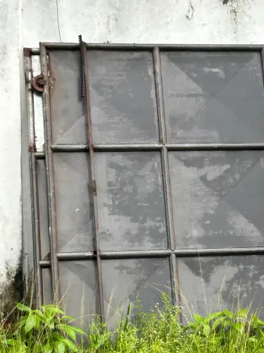 Vendo Portões em aço Galvanizado 