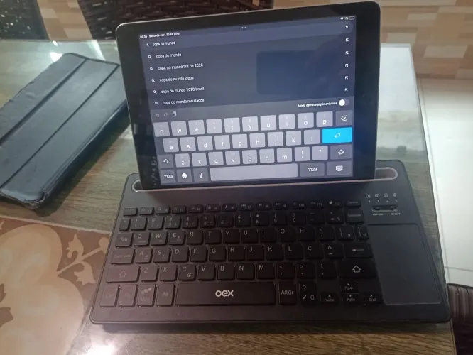 Tablet iPad + Teclado multifuncional