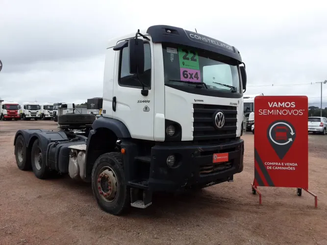Volkswagen 33.460 33.460 Constellation 6x4 2p (diesel)(E5) 2021/2022 Vamos Seminovos Curit