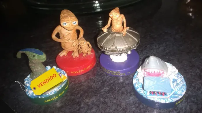 Coleção Coca Cola Anos 90 Raridade Miniaturas ET e Jaws(Valor por Unidade)