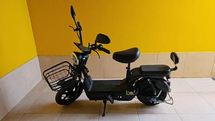 Bike elétrica 800w 3 meses de uso