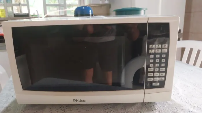 Micro-ondas com defeito 