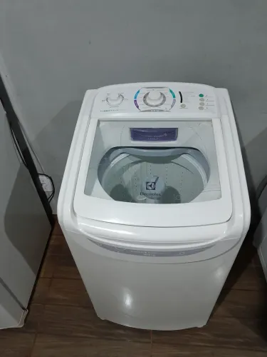 Vendo maquina Electrolux turbo 8 kg