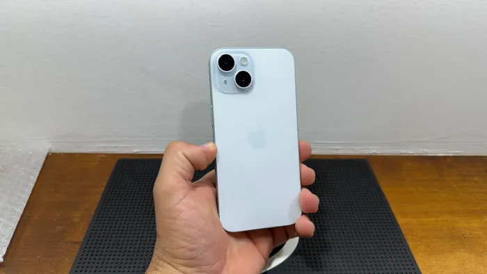 Iphone 15 128GB azul - semi novo