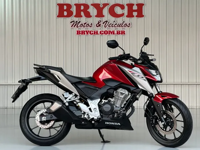 CB 300 F TWISTER CBS VERMELHA 2025/2026