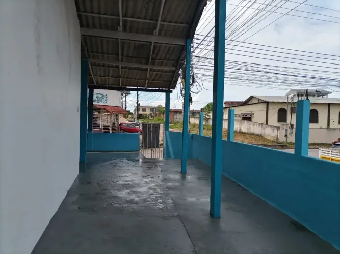 Vendo ótimo ponto comercial de esquina no bairro Monte das Oliveiras