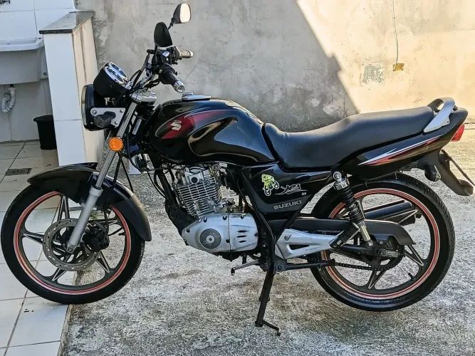 Vende-se Suzuki 125 yes 2011/2012