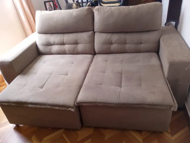 Sofá Retrátil Bege