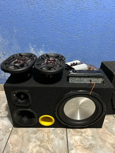 Som automotivo novo