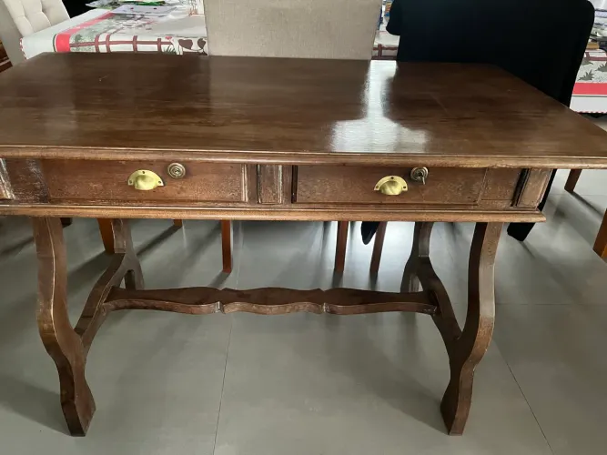 Mesa de escrivaninha