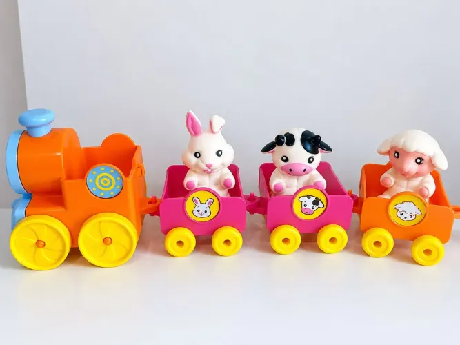 Trenzinho de Brinquedo com 3 Bichinhos