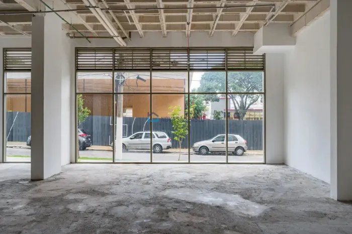 Vendo Loja Comercial em Moema 200 m² Fachada Ativa