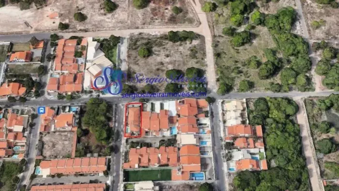 Terreno de esquina com 680m² em localização privilegiada - Edson Queiroz