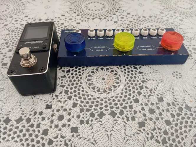 M vave baby Bass e pedal afinador