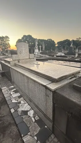 Jazigo Perpétuo Caju RJ