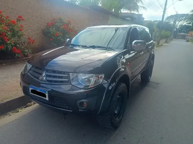 Mitsubishi Pajero HD-S 3.2 4X4 T.i. Diesel 5P Mec. 2018