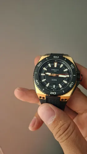 Relógio certina. Toop