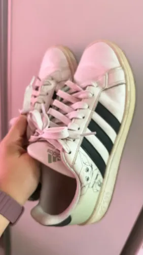 Vendo tênis adidas Mandalorian original 40