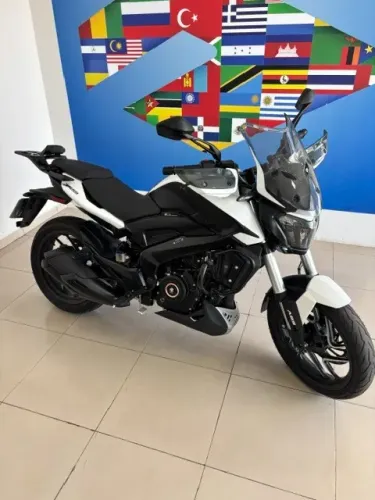 Bajaj Dominar 400 Semi-nova Test Ride