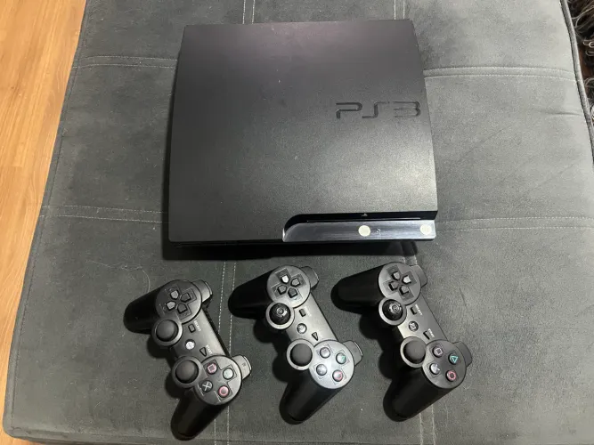 PlayStation 3 Slim Desbloqueado Todas Lojas instaladas - 120GB + Bomba Patch 2025 