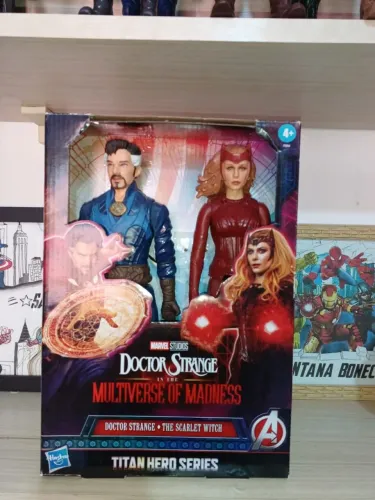 BONECO DR.ESTRANHO E FEITICEIRA SCARLET 30CM ORIGINAL MARCA HASBRO