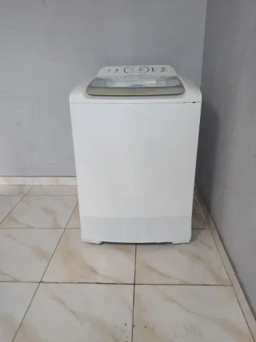 Maquina de lavar roupa