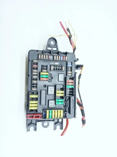 Caixa Fusiveis Bmw 320 2.0 2016 10688710
