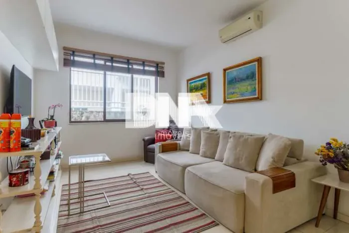 Apartamento : Padrão / Residencial / Humaitá
