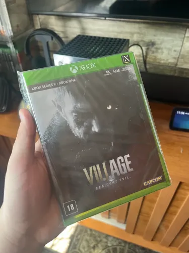 Resident Evil Village Lacrado Xbox