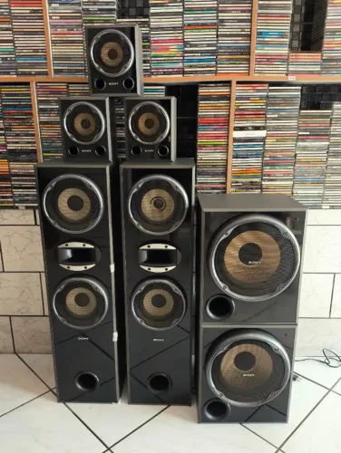  CAIXAS DO HOME SONY MUTEKI 7.2 ( NÃO ACOMPANHA RECEIVER E NÃO ENVIO)7 UNIDADES