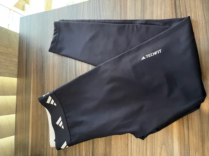 Legging Adidas. TAM. P