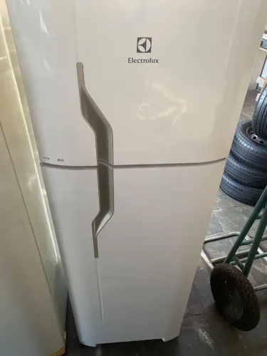 Geladeira eletrolux