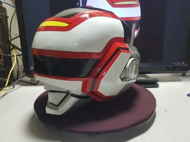 Capacete tokusatsu Jaspion