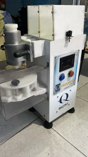 Maquina de salgados 