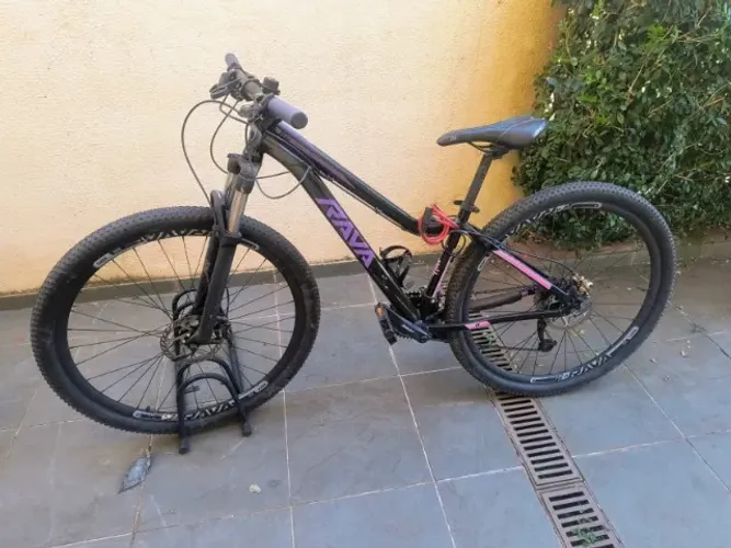 Moutain bike feminina 2x10 x-time, quadro 15 e aro 29