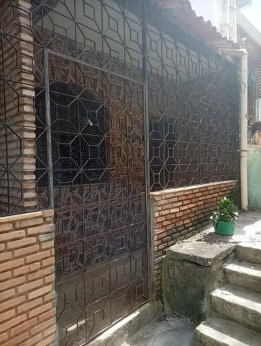 Vendo casa de 1/4 e,m Cosme de Farias