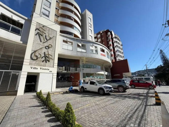 Cobertura a venda com 3 dormitórios, 183m², Piscina privativa, Chuurasqueira e 2 vagas de