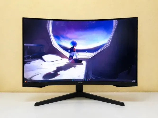 Samsung Odyssey G5 32" Curvo QHD 165Hz