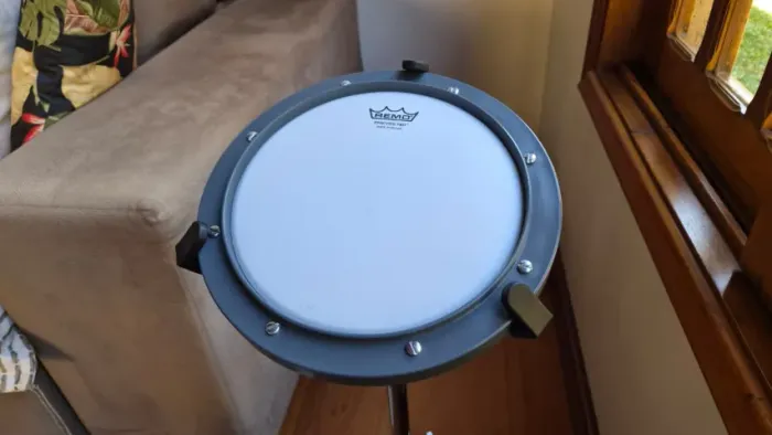 Pad de Estudos Bateria Remo com Suporte e Baquetas Ibanez