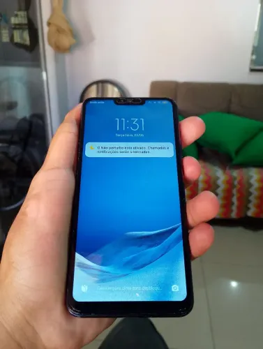 Mi 8 lite Bom Estado<br>funcionando normalmente <br>Bateria um pouco viciada
