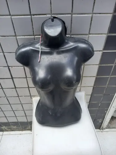 Busto para loja ótimo 