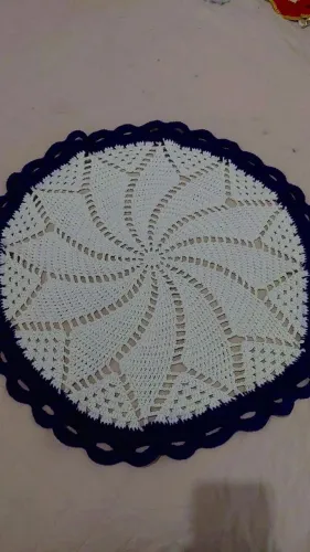 Tapete com formata de flor 