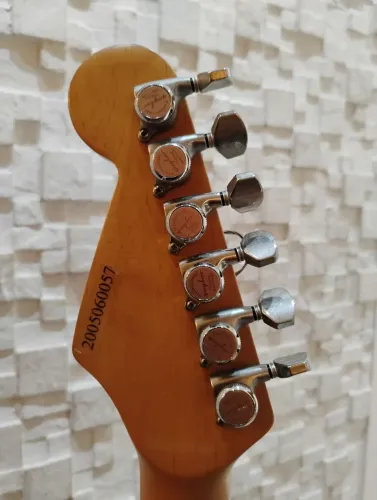 Tarraxa Guilker com travas para guitarra!