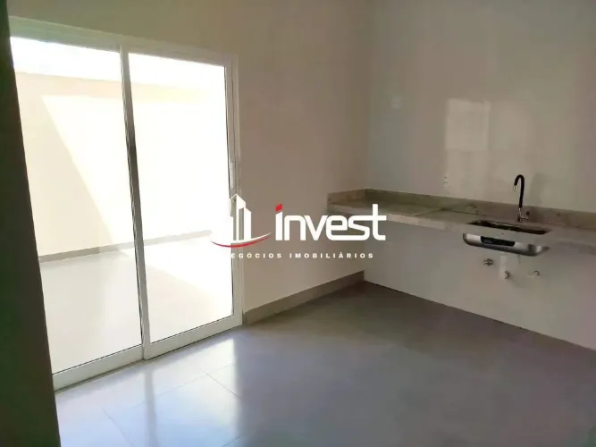 Apartamento com 2 Quartos sendo 1 suíte no Parque das Américas.